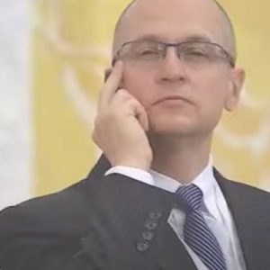 Сергей КИРИЕНКО: тот, кто не тонет.  /СКР/  Видео