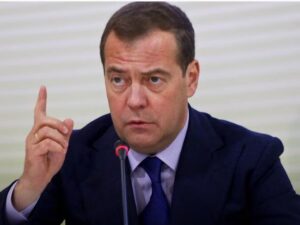 Вся страна на ушах! Новая жена царька Алина Кабаева попалась! Пакует чемоданы  Видео