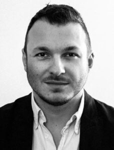 Андрей Рывкин — Внебрачный сын Михаила Жванецкого.  /АМ/