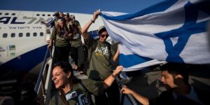 Почему «сионисты» не становятся наркоманами, зачем Владимиру становиться Зеэвом и что плохого в «путинской» алие