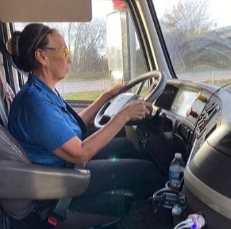 На шее дочери сидеть на буду! — Александр Дятлов