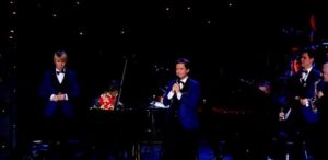 " А идише маме," исполняет КВАТРО .  Видео