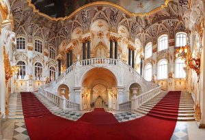 Императорские хоромы: история Зимнего дворца