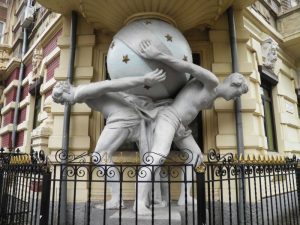 Дом с атлантами. Удивительная история хозяина известного всем одесситам и гостям города дома