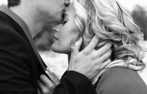 Если замужняя женщина хорошо выглядит — это его заслуга