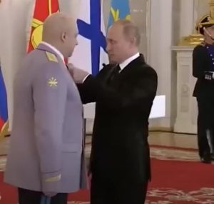 Хорошо, что в россии такие генералы! Суровикин обокрал армию на миллиарды  Видео