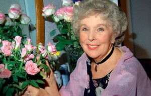 Как живет одинокая 95-летняя актриса Вера Васильева