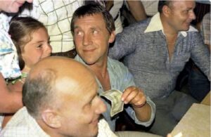 Последнее стихотворение, которое не успел спеть Владимир Семенович Высоцкий( и слава Богу)