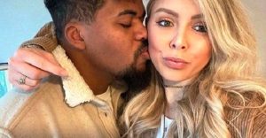 Мулат и светлокожая блондинка воспитывают прелестных деток с разным цветом кожи