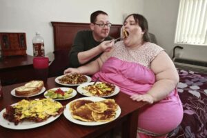 Женщина весом 345 килограмм вышла замуж и счастлива в браке