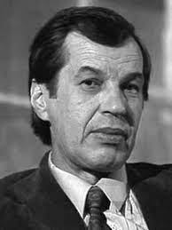 Гео́ргий Ива́нович Бурко́в  — …Государство пытается все взять под свой контроль…  /АМ/