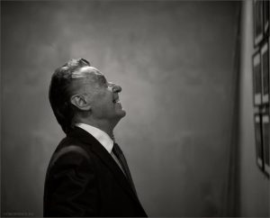 А.Дементьев  — Я ничего и никому не должен.