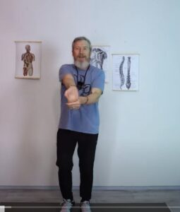 Делайте эту ХОДЬБУ ОТ ДРЯБЛОСТИ РУК. ДОМАШНЯЯ ТРЕНИРОВКА, если болят СУСТАВЫ РУК  Видео