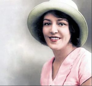 А вы знали: «Не отрекаются, любя… Эти слова написала врач в далеком 1944! Дежурство в госпитале длилось 3 суток»  Видео