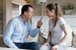 Бытовуха заела, Зоя устала терпеть