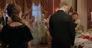 ПЕРЕНЕСЛИСЬ В ПРОШЛОЕ НА 100 ЛЕТ ТОМУ НАЗАД! — Петля времени  Видео