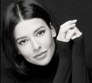 Я правильно понимаю, что ваша жизнь- это муж, дети, собака и поехали по списку?