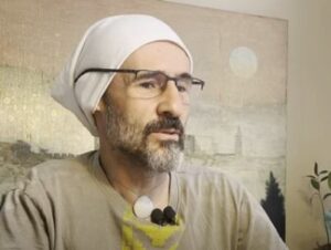 путинизм — это самое плохое из коммунизма и капитализма // Филипп Пищик  Видео