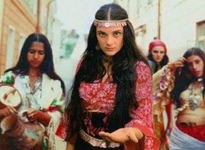 — Те, кто читают книги, всегда будут управлять теми, кто смотрит телевизор