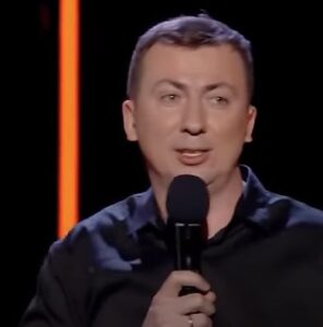 Стендап про мужика, который смог 4 раза угар прикол порвали зал — ГудНайтШоу  Видео