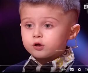 Комики в шоке маленький Миша порвал зал в клочья  Видео