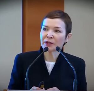 ЕЕ СЛУШАЛИ ОТКРЫВ РОТ! ДОКТОР НАУК ЗАТКНУЛА ВСЕХ! НАМ НЕТ МЕСТА В ИСТОРИИ!  Видео