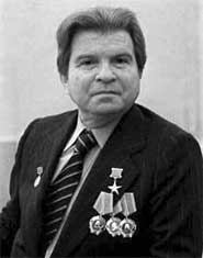 ЭМИЛЬ ГИЛЕЛЬС. «ПРИЛИЧНЫЕ ЛЮДИ СЕБЕ ЦВЕТОВ НЕ ПОКУПАЮТ»