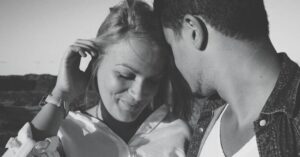 Инструкция для женщин: этапы влюблённости мужчины