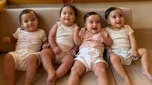 Израильская гей-пара стала родителями четырех близнецов