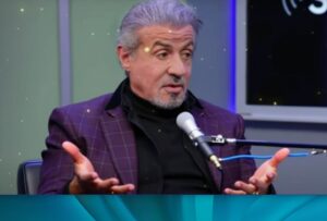 Сильвестр Сталлоне УНИЧТОЖИЛ Ведущего в Прямом Эфире, Его Реакция Шокировала Всех!  Видео