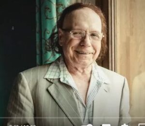 Э. Радзинский! ВЕЧНЫЕ традиции России — воровство, рабство, бьющая рука, кормление, культ личности!  Видео