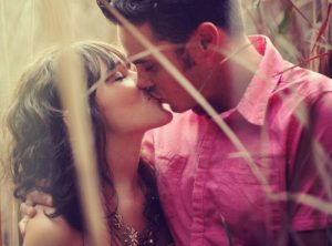 Любовь напоказ