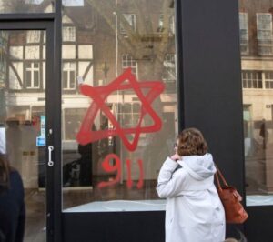 Погромы, избиения, угрозыЕвреи  : Европу захлестнула невиданная со Второй мировой волна антисемитизма