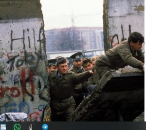 «Фашизмы»: Отрывок из книги Александра Гениса о том, как Кремль проводил «денацификацию» в Восточной Германии