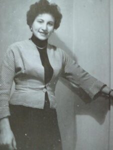 Ждем, когда придет Мессия — Тамара Артамонова