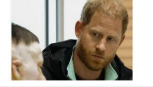 Принц Гарри посетил центр Superhumans во Львове, где проходят реабилитацию раненые военнослужащие.