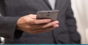 В мессенджере WhatsApp появился автоматический перевод чатов и каналов