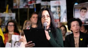 Мать заложника: «Единственный способ вернуть похищенных — вышвырнуть Нетаниягу»