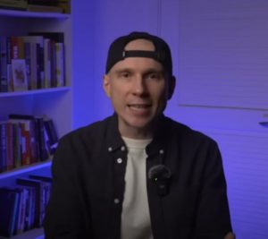 Сменил 500 личностей. Главный мошенник-самозванец в истории  Видео