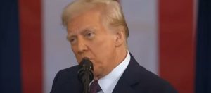 МИР на ГРАНИ: Кеннеди ШОКИРУЕТ, Трамп ОБЕЩАЕТ МИР, Европа в СТУПОРЕ! Что происходит на фронте?  Видео