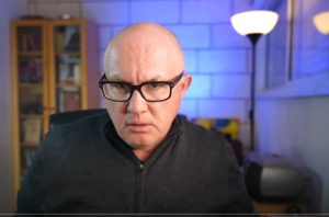 Идеология — ловушка? Кто решает, что и как мы должны думать?