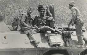 Рустем Шарафисламов — Боги, они ведь, совсем рядом. Не на облаках сидят.. Меж нами ходят…"