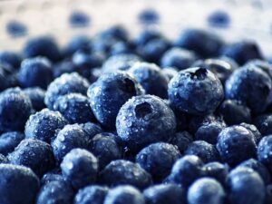 Специалисты рассказали, что обязательно нужно есть после 40 лет