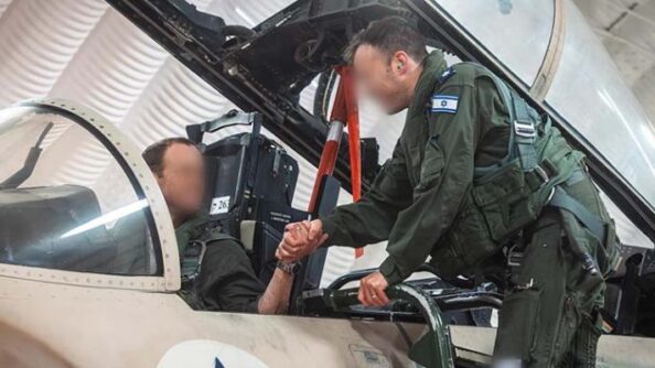 Коалиция так боится летчиков, что не позволяет им голосовать