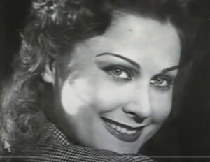 ТАНЦУЮЩАЯ КИНОЗВЕЗДА МАРИКА РОКК  Видео