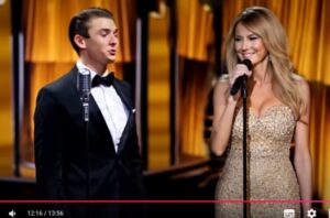 Звёздные дуэты: семья Трамп и принцесса Леонор блистают на церемонии вручения премии «Оскар» 2025 года!  Видео