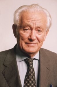 Жорж Шарпак