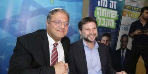 Смотрич победит. Не потому, что он прав, а потому что он единственный