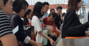 10 Шокирующих Изменений в Правилах Авиакомпаний, которые ты Пропустил!  Видео