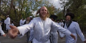 Финансирование паломничества в Умань – коррупция, но это только пролог